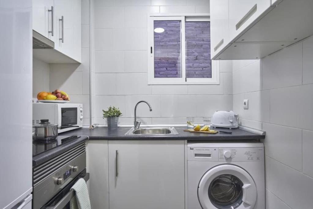 Bebarceloner Sants Apartments- 3 Bedroom *